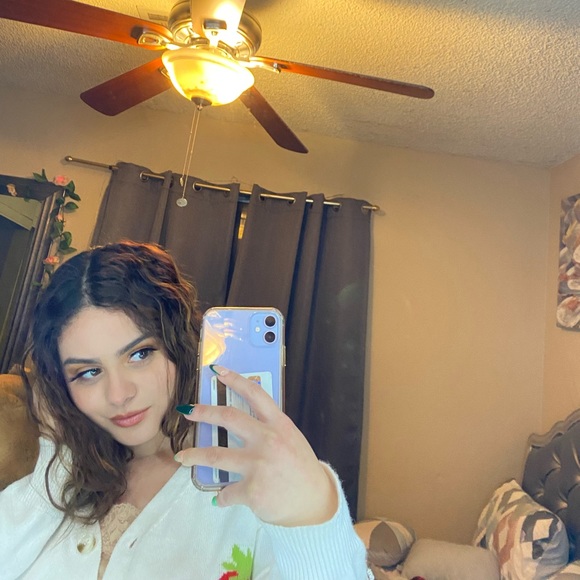 aimeee_nava